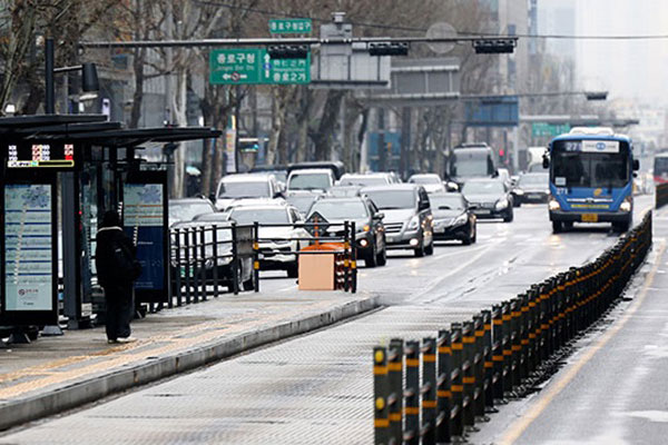 Unionized Bus Drivers in Seoul End Strike after Reaching Wage Deal