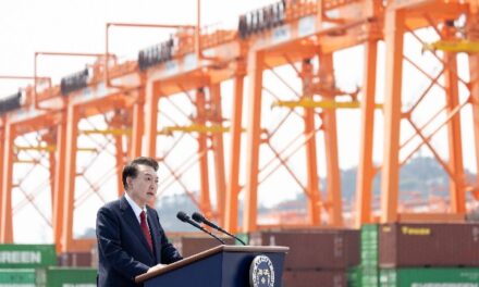 President Yoon Vows to Turn Busan New Port in World-class Smart Port