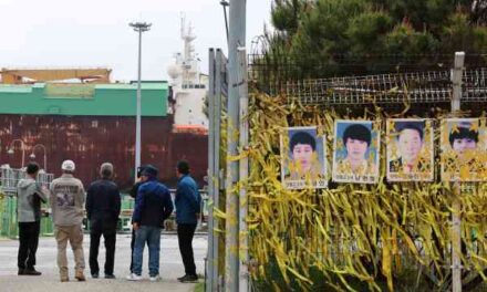 Teachers’ Groups Vow to Create Safe Schools Ahead of 10th Anniv. of Sewol Tragedy