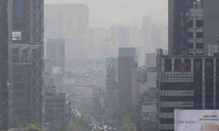 S. Korea Records Highest Suicide Rate, Ultra Fine Dust Levels Among OECD Nations Despite Improvements
