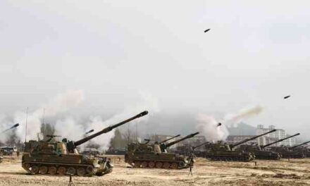 Vietnam Artillery Commander Expresses Hopes to Swiftly Purchase S. Korea’s K9 Howitzers