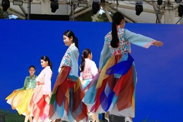 Gov’t to Strengthen Role of Overseas Korean Cultural Centers