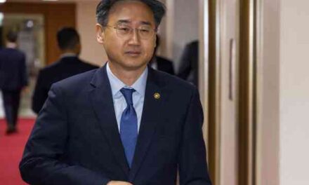 Ex-Vice Defense Minister Leaves PPP ahead of Expected Marine Death Report Questioning