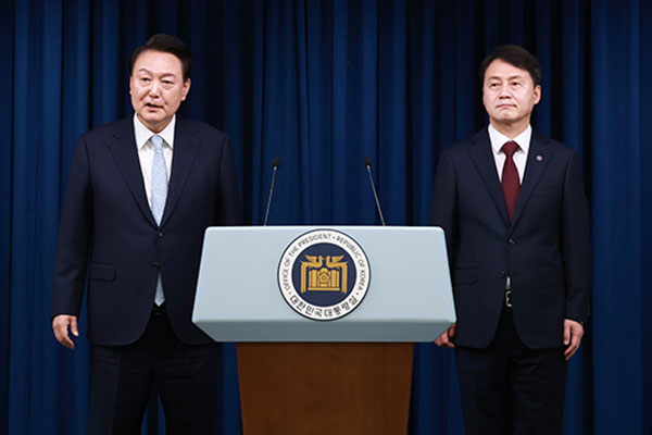 Yoon Revives Civil Affairs Office amid Rising Legal Risks