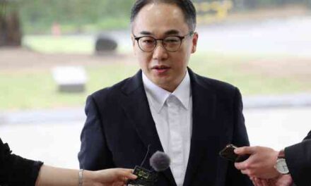 Prosecutor General Vows Speedy, Strict Investigation into First Lady’s Luxury Bag Scandal