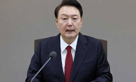 Yoon Pledges Legislation to Protect Nonunionized Workers