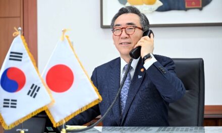 S. Korea and Japan’s Foreign Ministers Discuss 3-way Summit