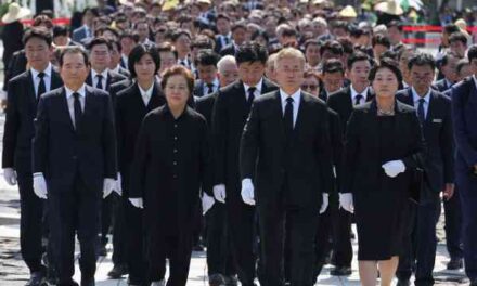Memorial Held Thurs. to Mark 15th Anniversary of President Roh Moo-hyun’s Death