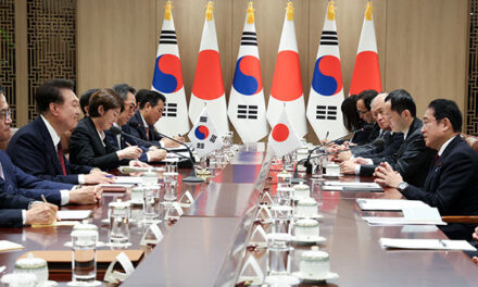 Yoon, Kishida Discuss Row over Naver’s Line App during Summit