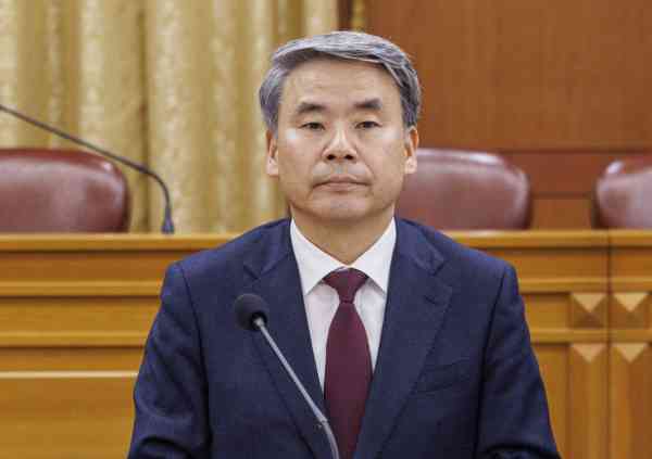Yoon Called Ex-Defense Minister 3 Times after Initial Marine Death Probe Results Sent to Police
