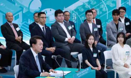 Yoon Pledges Support for 800 Bln Won Hydrogen Belt Project in N. Gyeongsang