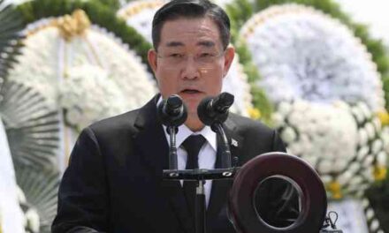 Defense Minister Condemns N. Korea on Anniv. of 2nd Yeonpyeong Battle